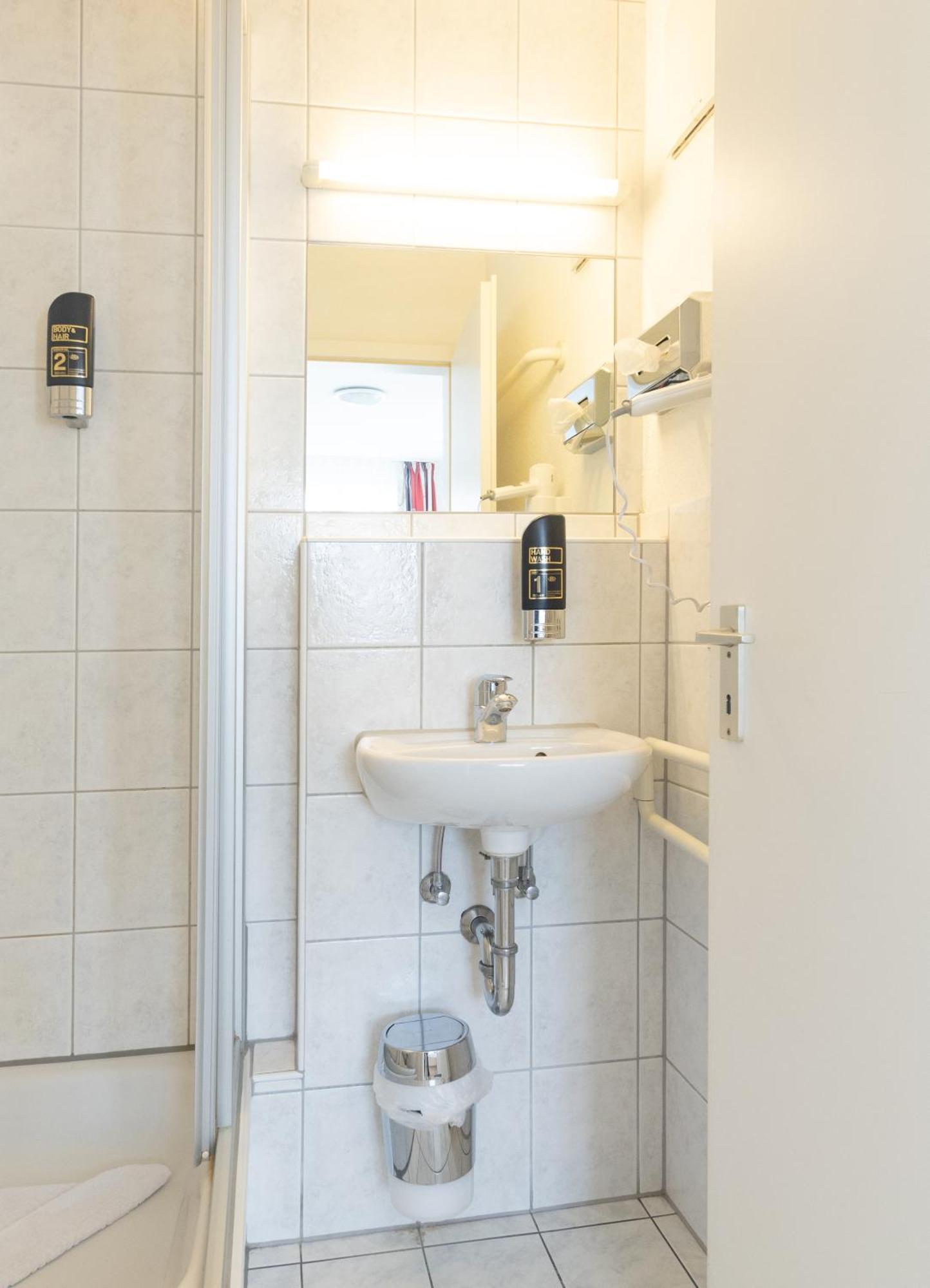 Gasthaus Traube, Ludwigshafen, Bodensee, Seenah Gelegen Bodman-Ludwigshafen Esterno foto